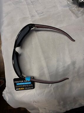 Women’s Foster Grant Sunglasses. Polarized NWT